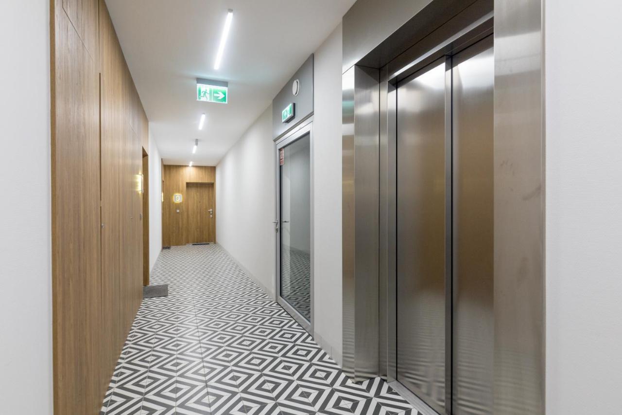 Metro Wilanowska Comfortable Apartment Warszawa Eksteriør billede