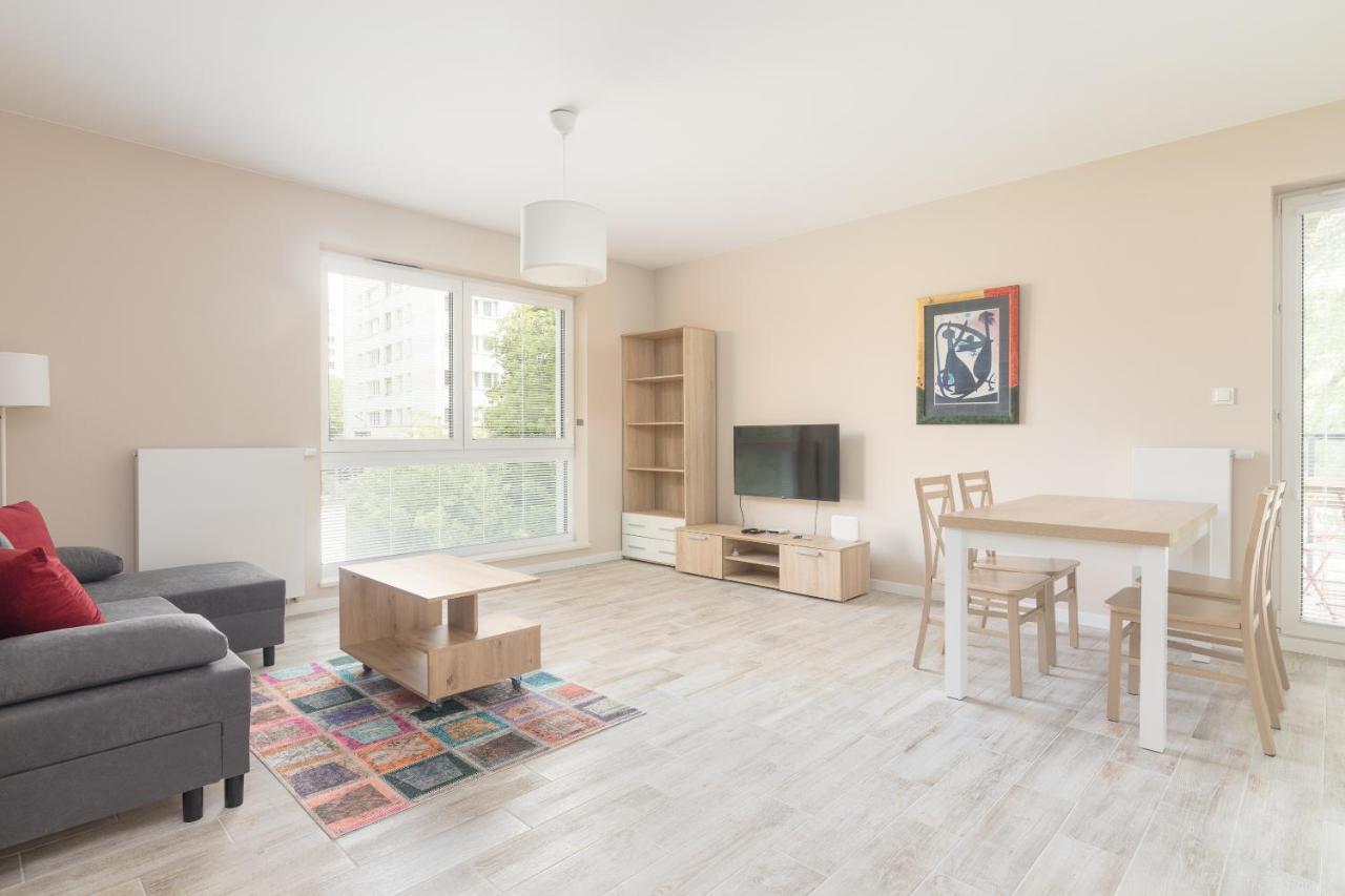 Metro Wilanowska Comfortable Apartment Warszawa Eksteriør billede