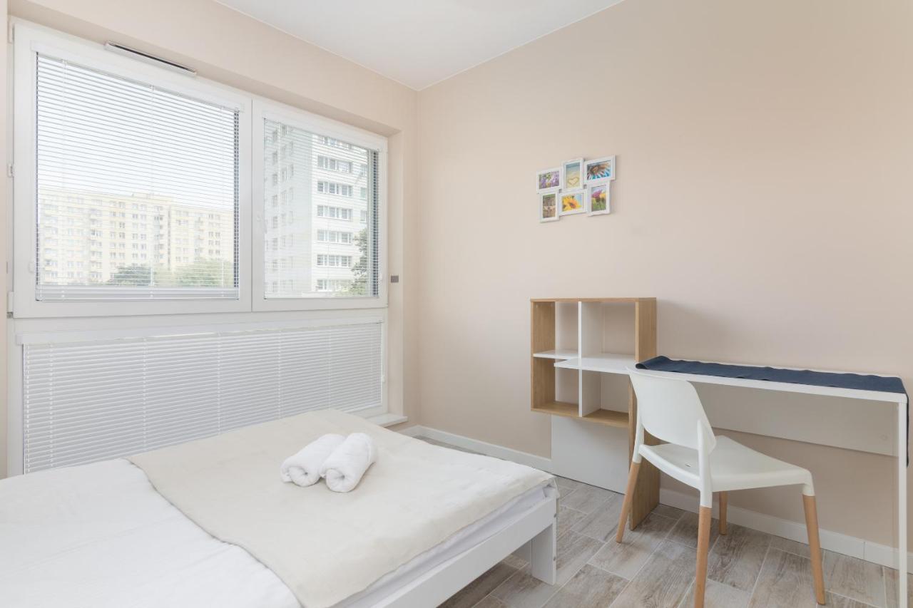 Metro Wilanowska Comfortable Apartment Warszawa Eksteriør billede